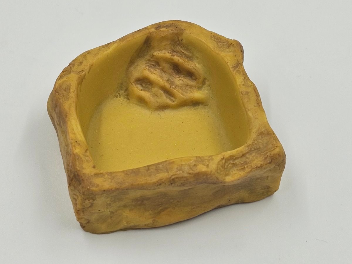 RHJT-01-MAIN-scaled-1-1.jpg Resin Water Bowl – Extra Small