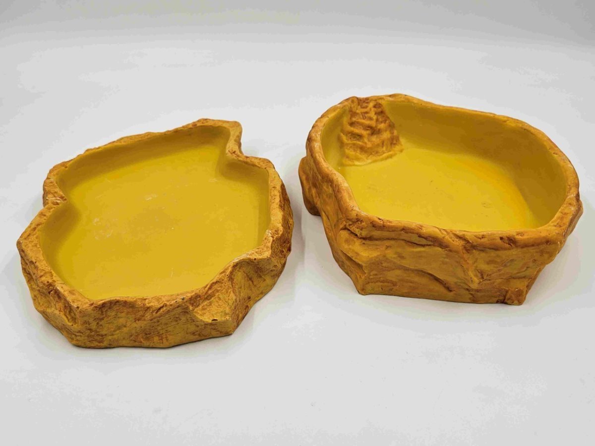 RHLCPKMAIN-scaled-1.jpg Large Critter Water Bowl and Feed Dish Pack